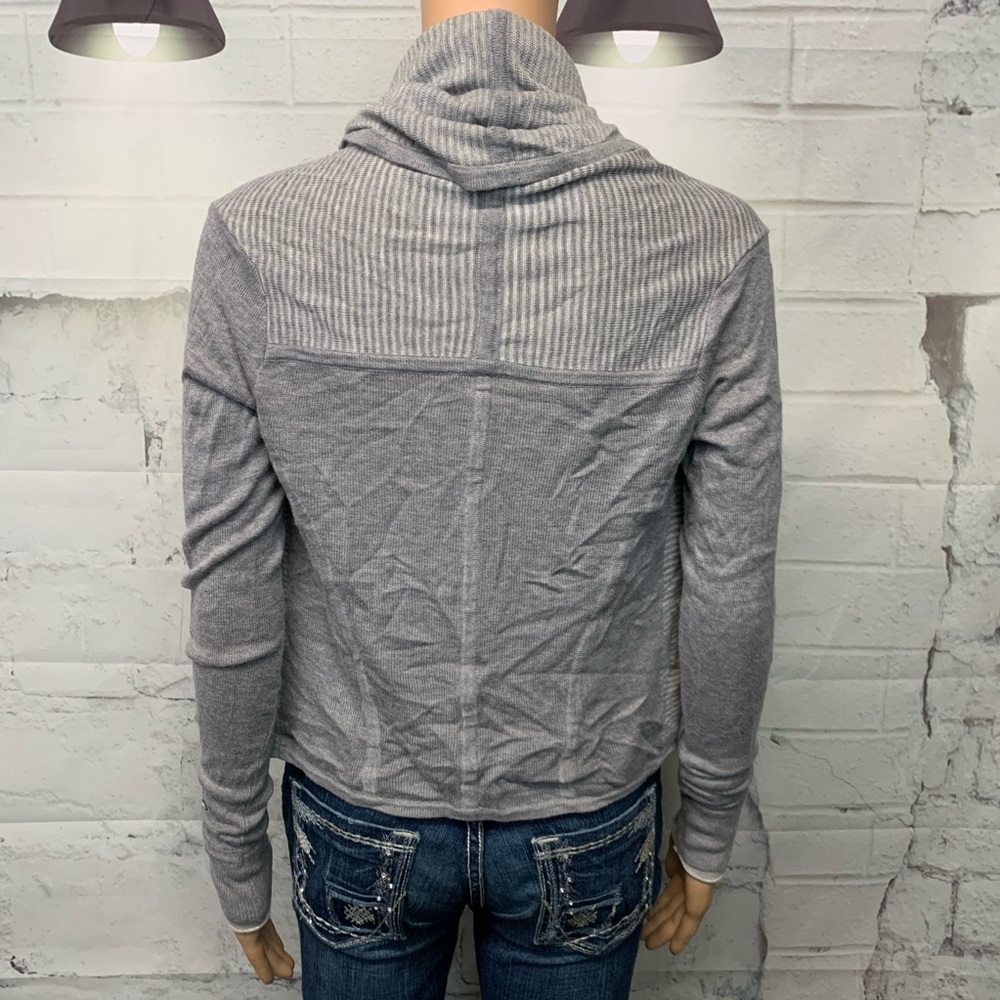Lululemon Iconic Wrap - Picture 13 of 15